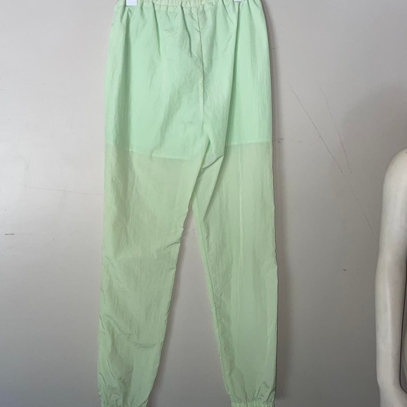 Tic toc green sheer - Picture 2 of 3